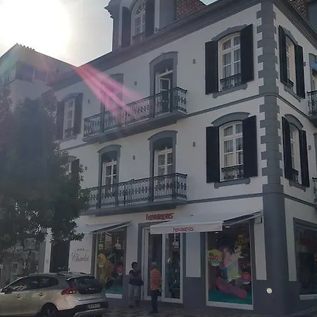 Edificio Charles 201